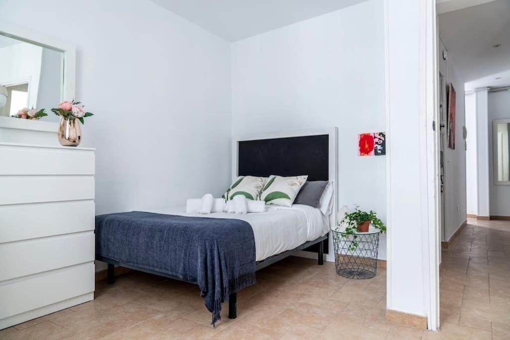 Flat For Groups 8 People In Gran Via-Cgrac4 Apartment Madrid Exterior photo