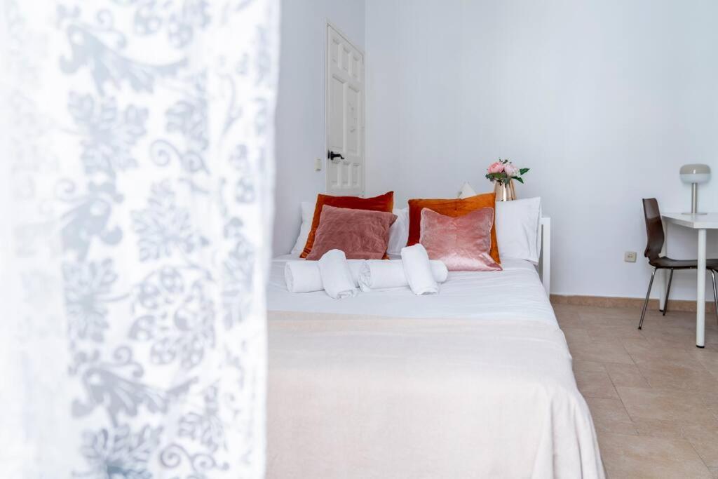 Flat For Groups 8 People In Gran Via-Cgrac4 Apartment Madrid Exterior photo