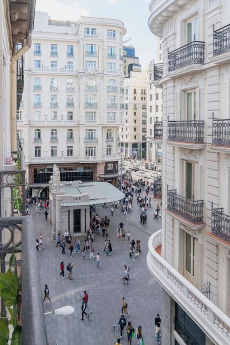 Flat For Groups 8 People In Gran Via-Cgrac4 Apartment Madrid Exterior photo